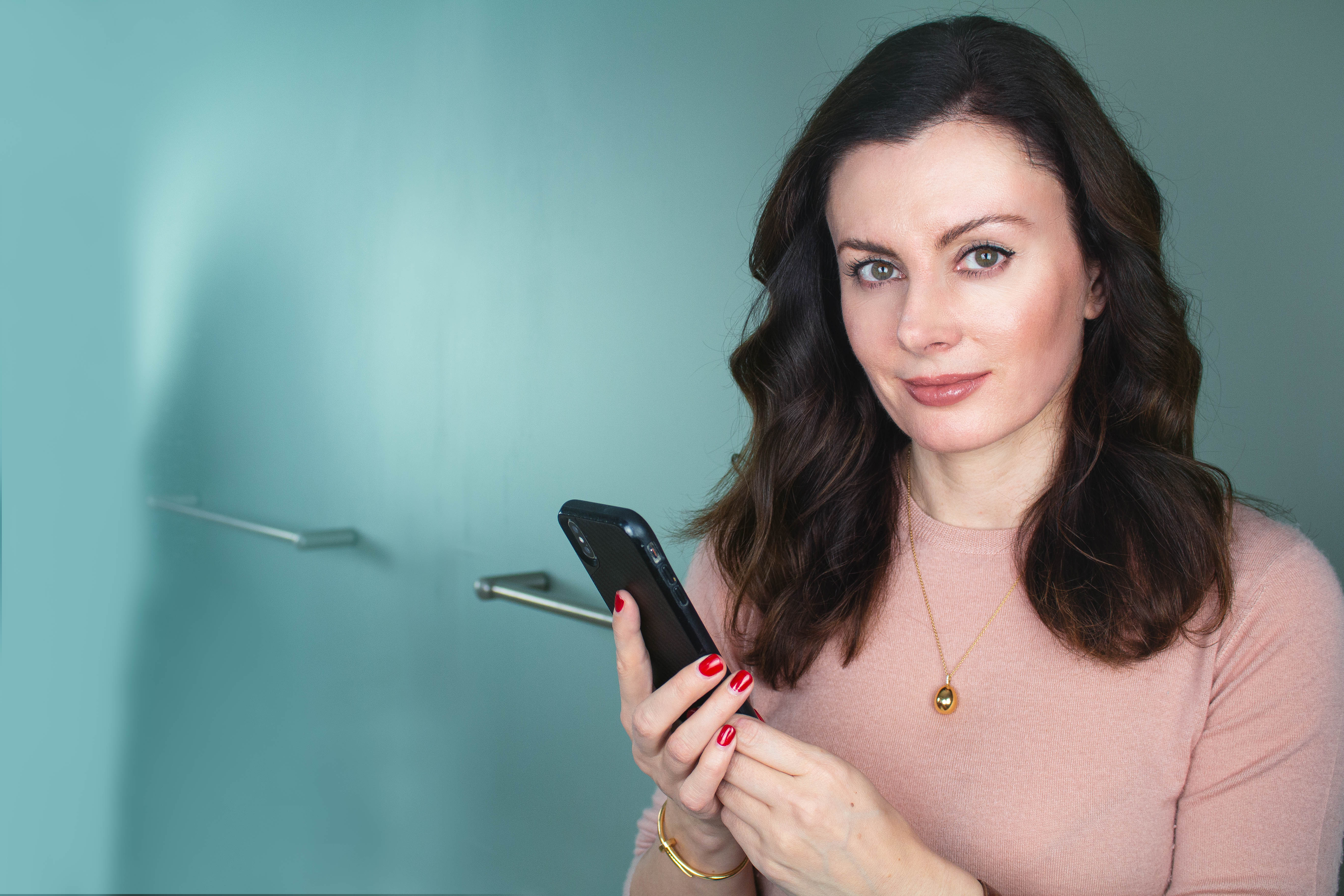 Prescription Retinoids? Combining Actives? Your Acne Questions Answered! Part 2